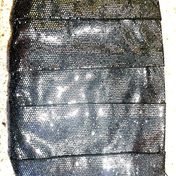100 % Authentic BCBG Generation Cotton  Silver PURSE - Picture 1 of 8